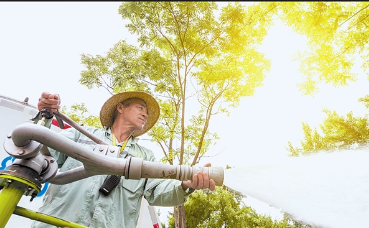 联系恒达总代  大连：园林工人为