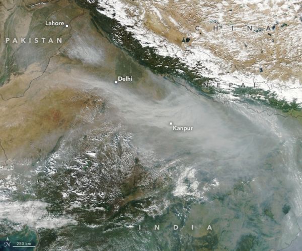 恒达平台 雾霾笼罩印度北部